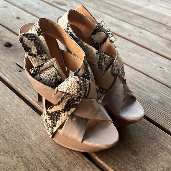 L.A.M.B. Sz 6 Stiletto Snake & Tan Leather Platform Sandals - Picture 11 of 12